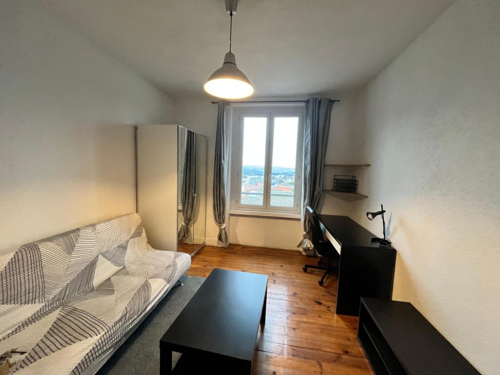 APPARTEMENT T2 A LOUER - ST ETIENNE - 32.55 m2 - 395 &euro; charges comprises par mois