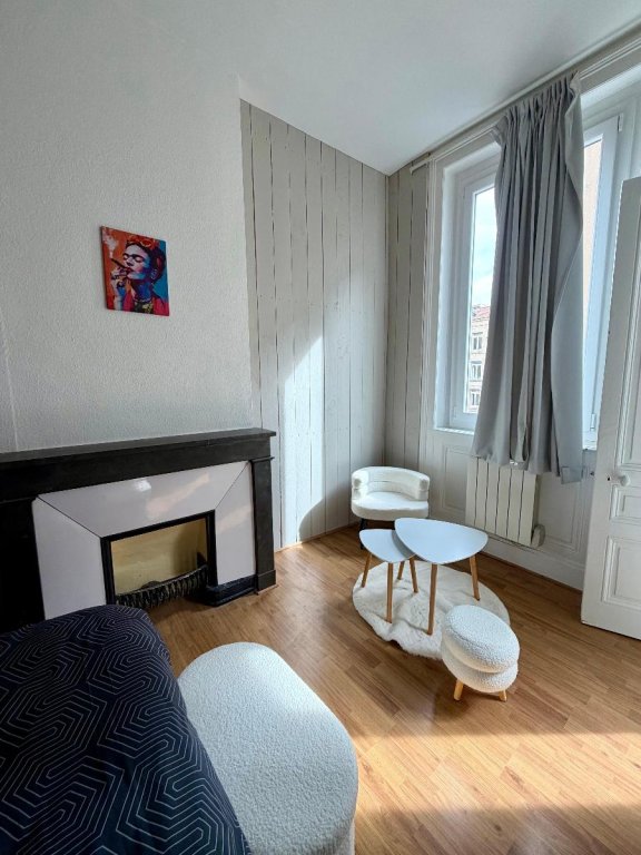 APPARTEMENT T2 A LOUER - ST ETIENNE - 28 m2 - 400 &euro; charges comprises par mois