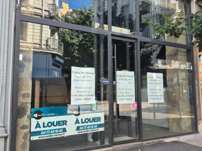 BOUTIQUE A LOUER - ST ETIENNE - 750 € HC par mois