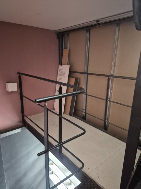 BOUTIQUE A LOUER - ST ETIENNE - 750 &euro; HC par mois