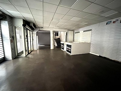 BOUTIQUE A VENDRE - ST ETIENNE - 195 000 €