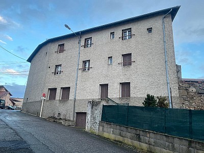 IMMEUBLE A VENDRE - ST MAURICE EN GOURGOIS - 250 000 &euro;