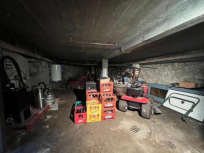 IMMEUBLE A VENDRE - ST MAURICE EN GOURGOIS - 250 000 &euro;
