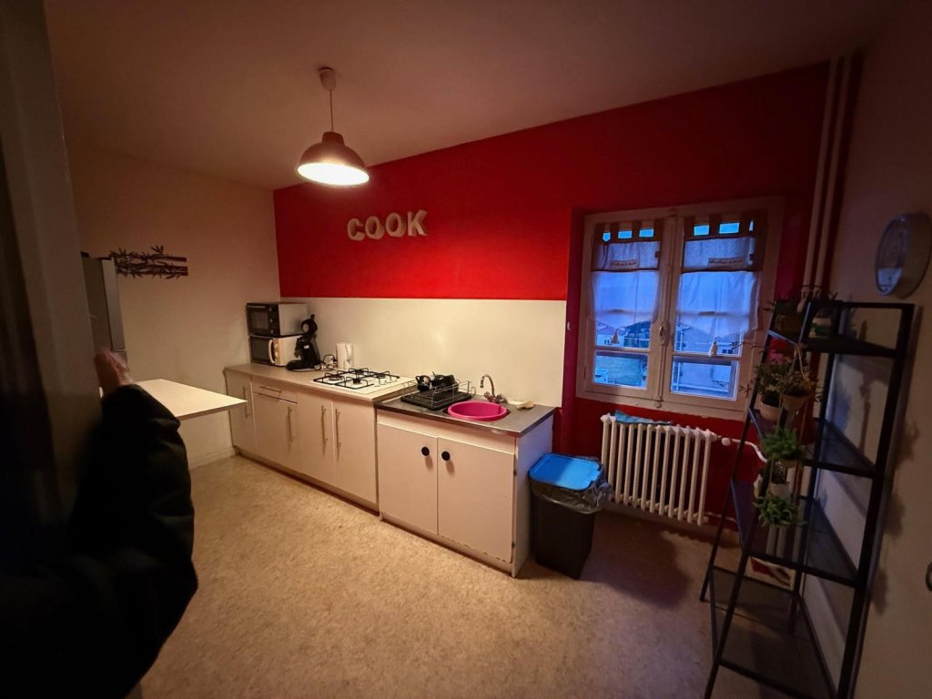 IMMEUBLE A VENDRE - ST MAURICE EN GOURGOIS - 250 000 &euro;