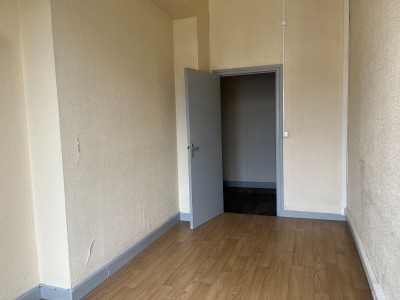 Local commercial / professionnel / appartement A VENDRE - ST ETIENNE centre ville - 174.44 m2 - 145 000 €