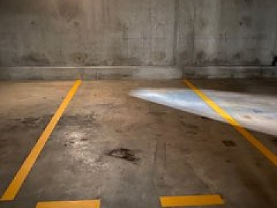 PARKING A LOUER - ST ETIENNE - 65 € charges comprises par mois