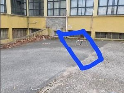 PARKING EXTERIEUR A LOUER - ST ETIENNE - 50 &euro; charges comprises par mois