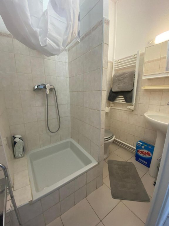 STUDIO A LOUER - ST ETIENNE - 23.57 m2 - 380 &euro; charges comprises par mois
