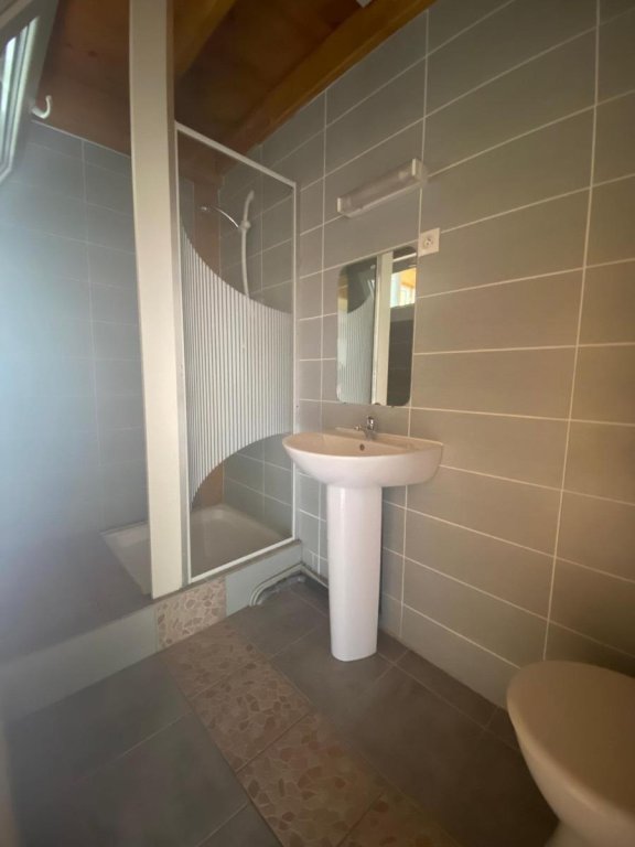 STUDIO A LOUER - ST ETIENNE - 18.63 m2 - 350 &euro; charges comprises par mois