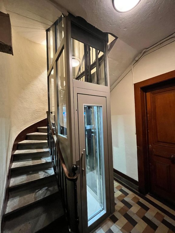 STUDIO A LOUER - ST ETIENNE - 36 m2 - 350 &euro; charges comprises par mois
