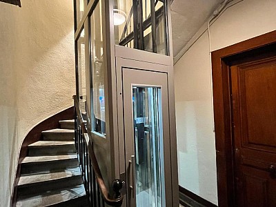 STUDIO A LOUER - ST ETIENNE - 36 m2 - 350 € charges comprises par mois