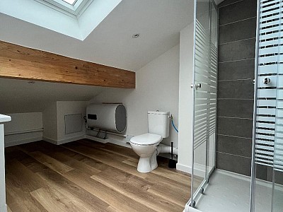 STUDIO A LOUER - ST ETIENNE - 20.7 m2 - 390 € charges comprises par mois