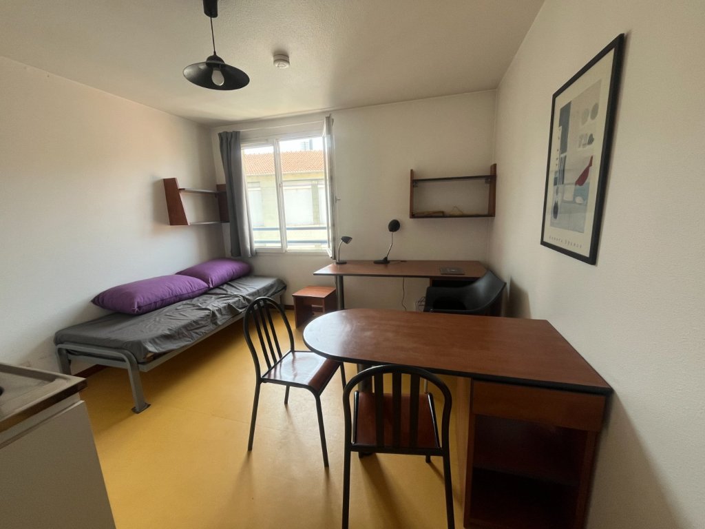 STUDIO A VENDRE - ST ETIENNE CAMPUS TREFILERIE - 17.68 m2 - 39 000 &euro;