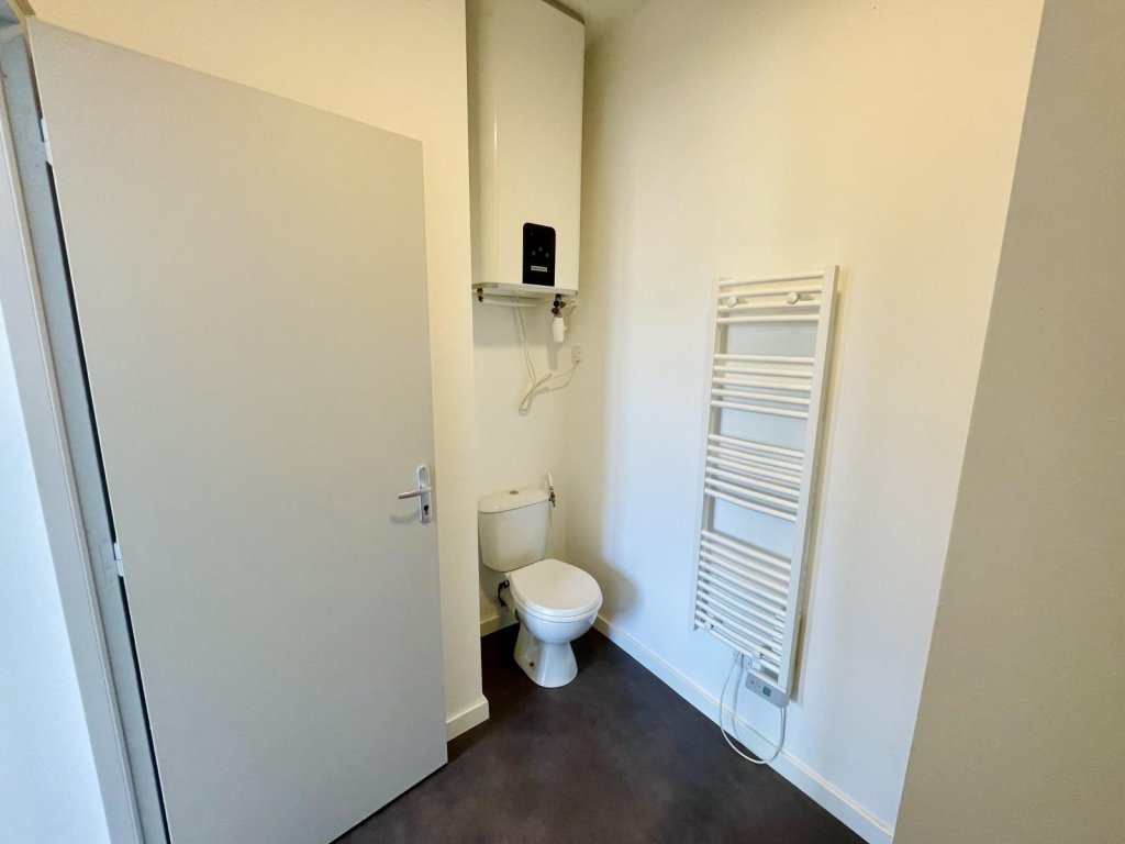 STUDIO A VENDRE - ST ETIENNE - 18.82 m2 - 55 000 &euro;