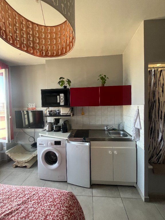 STUDIO A VENDRE - ST ETIENNE - 15.34 m2 - 39 000 &euro;