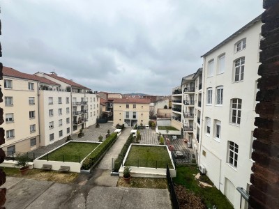APPARTEMENT T2 A LOUER - ST ETIENNE CENTRE VILLE / CHAVANELLE - 64 m2 - 460 € charges comprises par mois