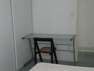 APPARTEMENT T2 A LOUER - ST ETIENNE - 51 m2 - 500,93 &euro; charges comprises par mois