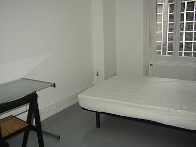 APPARTEMENT T2 A LOUER - ST ETIENNE - 51 m2 - 500,93 &euro; charges comprises par mois