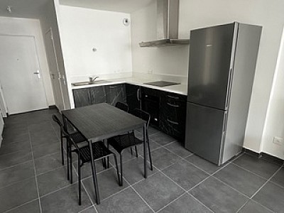 APPARTEMENT T2 A LOUER - ST ETIENNE - 49.2 m2 - 650 € charges comprises par mois