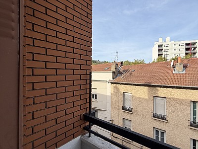 APPARTEMENT T2 A LOUER - ST ETIENNE - 31.23 m2 - 480 € charges comprises par mois