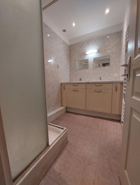 APPARTEMENT T2 A LOUER - ST ETIENNE - 44.04 m2 - 520 &euro; charges comprises par mois