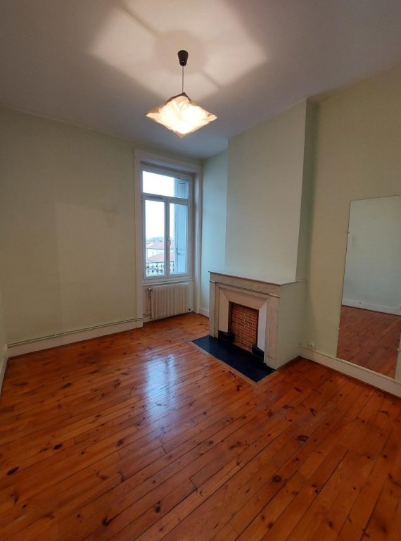 APPARTEMENT T2 A LOUER - ST ETIENNE - 44.04 m2 - 520 &euro; charges comprises par mois