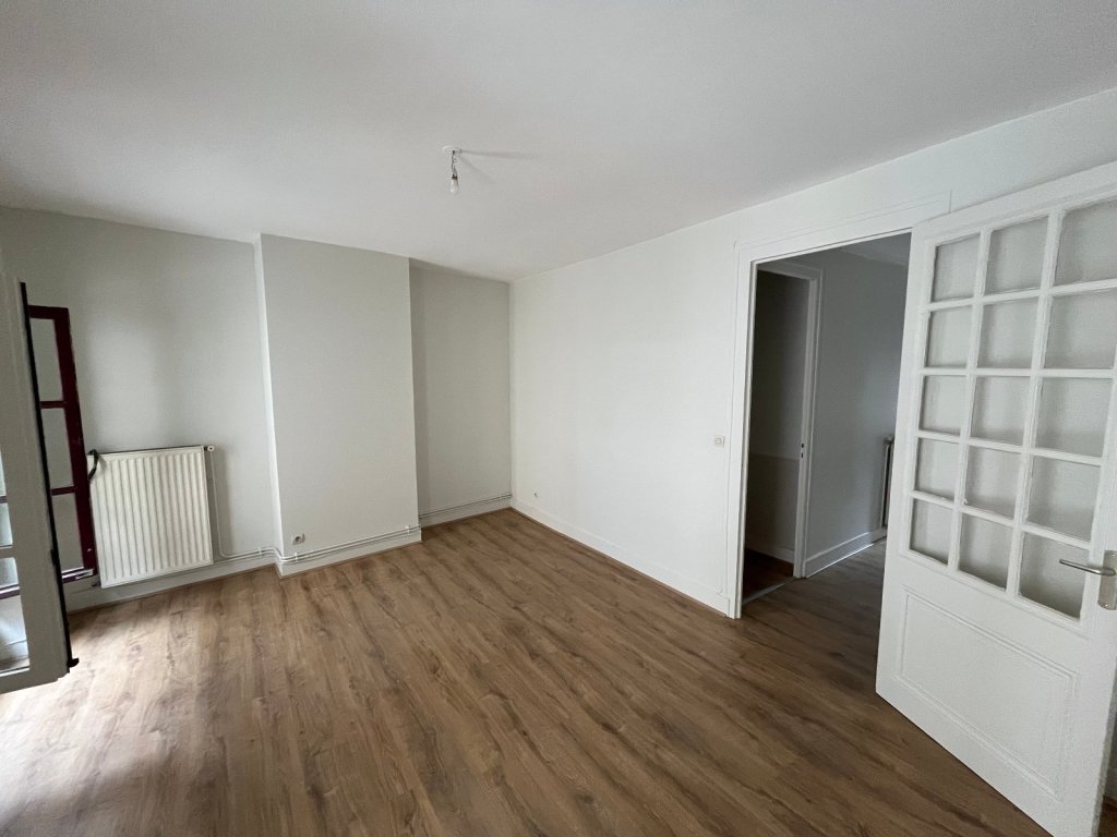 APPARTEMENT T2 A LOUER - ST ETIENNE - 36 m2 - 320 &euro; charges comprises par mois