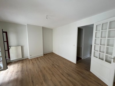APPARTEMENT T2 A LOUER - ST ETIENNE - 36 m2 - 320 € charges comprises par mois