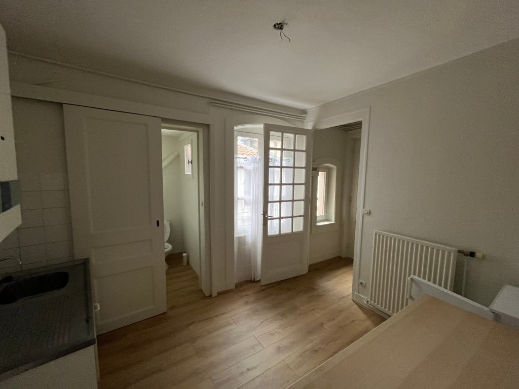 APPARTEMENT T2 A LOUER - ST ETIENNE - 36 m2 - 320 &euro; charges comprises par mois