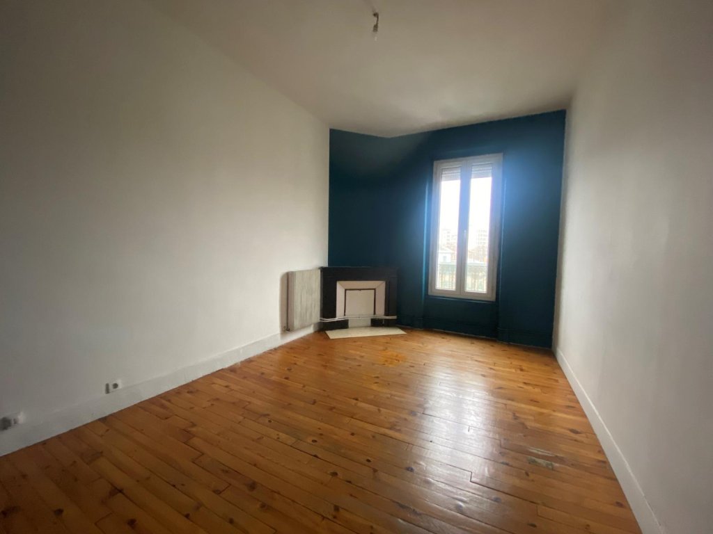 APPARTEMENT T2 A LOUER - ST ETIENNE - 53 m2 - 450 &euro; charges comprises par mois