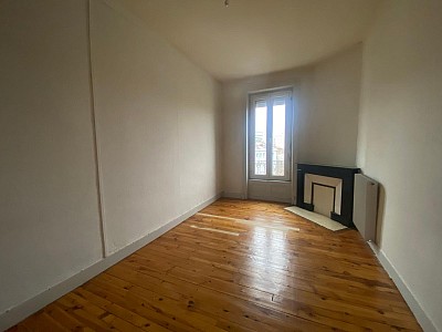 APPARTEMENT T2 A LOUER - ST ETIENNE - 53 m2 - 450 € charges comprises par mois