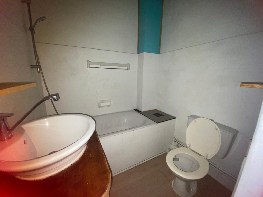 APPARTEMENT T2 A LOUER - ST ETIENNE - 53 m2 - 450 &euro; charges comprises par mois
