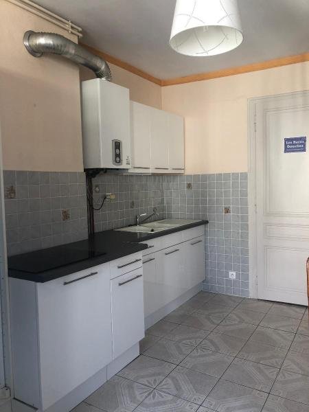 APPARTEMENT T2 A LOUER - ST ETIENNE - 47.2 m2 - 395 &euro; charges comprises par mois