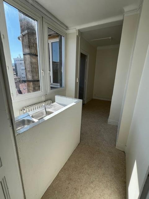 APPARTEMENT T2 A LOUER - ST ETIENNE - 64 m2 - 510 &euro; charges comprises par mois