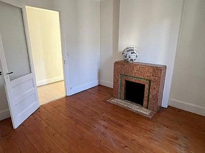 APPARTEMENT T2 A LOUER - ST ETIENNE - 64 m2 - 510 &euro; charges comprises par mois