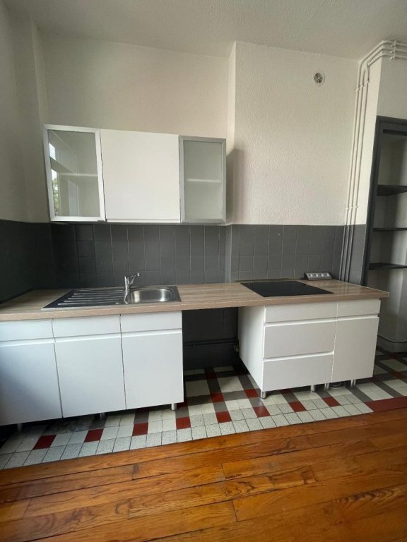 APPARTEMENT T2 A LOUER - ST ETIENNE - 55.34 m2 - 490 &euro; charges comprises par mois