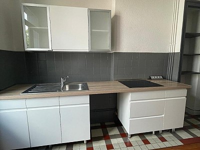 APPARTEMENT T2 A LOUER - ST ETIENNE - 55.34 m2 - 490 € charges comprises par mois
