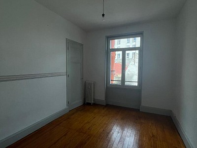 APPARTEMENT T2 A LOUER - ST ETIENNE - 55.34 m2 - 490 € charges comprises par mois