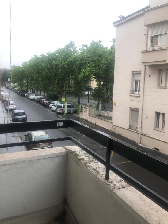 APPARTEMENT T2 A LOUER - ST ETIENNE - 55.34 m2 - 490 &euro; charges comprises par mois