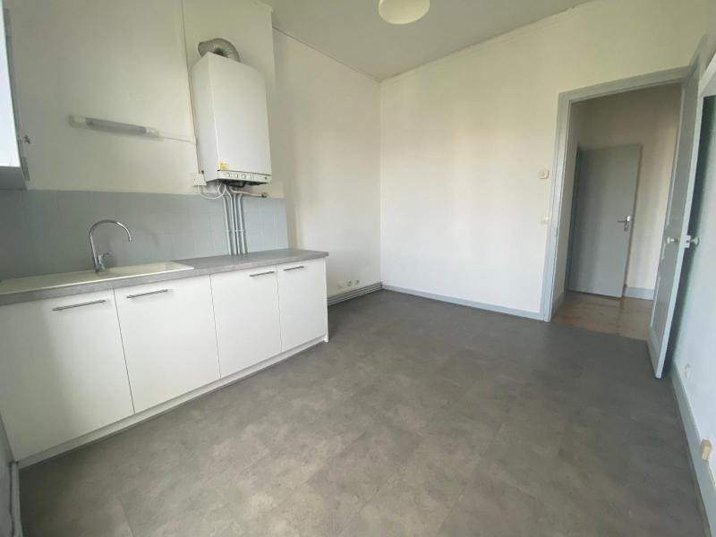 APPARTEMENT T2 A LOUER - ST ETIENNE - 35.87 m2 - 390 &euro; charges comprises par mois