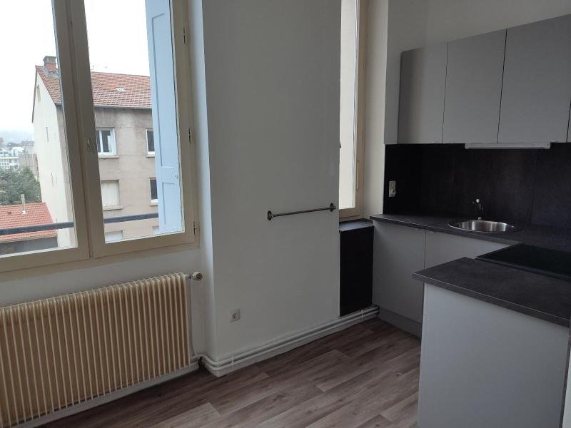 APPARTEMENT T2 A LOUER - ST ETIENNE - 58 m2 - 420 &euro; charges comprises par mois