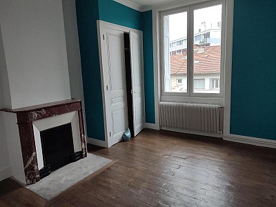 APPARTEMENT T2 A LOUER - ST ETIENNE - 58 m2 - 420 € charges comprises par mois
