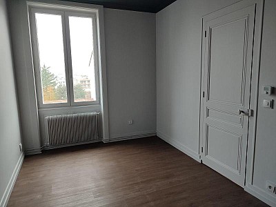 APPARTEMENT T2 A LOUER - ST ETIENNE - 58 m2 - 420 € charges comprises par mois