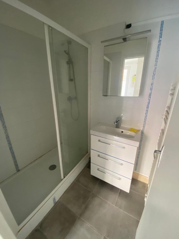 APPARTEMENT T2 A LOUER - ST ETIENNE - 46 m2 - 430 &euro; charges comprises par mois