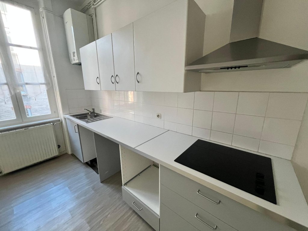 APPARTEMENT T2 A LOUER - ST ETIENNE - 58.25 m2 - 450 &euro; charges comprises par mois