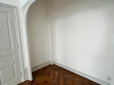 APPARTEMENT T2 A LOUER - ST ETIENNE - 58.25 m2 - 450 € charges comprises par mois