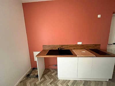 APPARTEMENT T2 A LOUER - ST ETIENNE - 31 m2 - 440 € charges comprises par mois