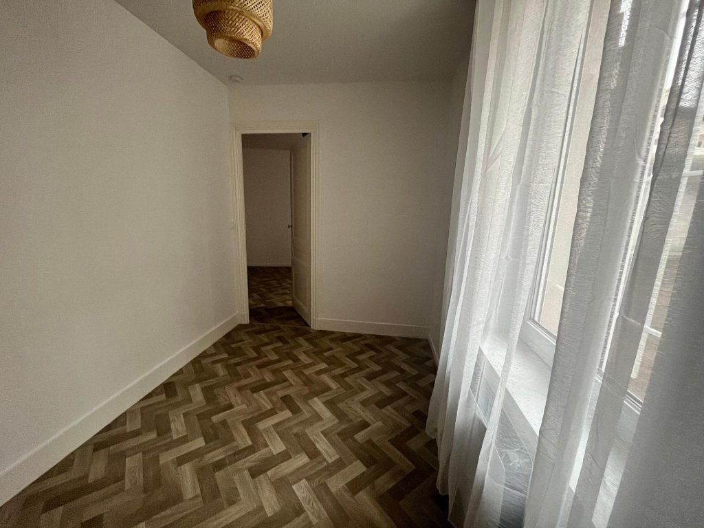APPARTEMENT T2 A LOUER - ST ETIENNE - 31 m2 - 440 &euro; charges comprises par mois