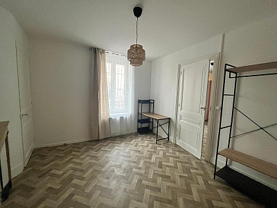 APPARTEMENT T2 A LOUER - ST ETIENNE - 31 m2 - 440 € charges comprises par mois