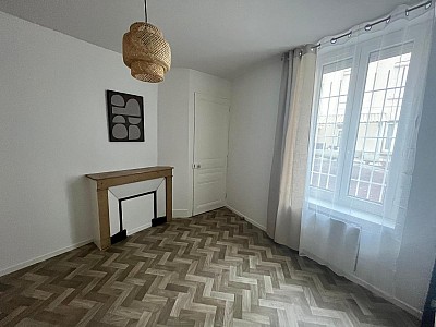 APPARTEMENT T2 A LOUER - ST ETIENNE - 31 m2 - 440 € charges comprises par mois